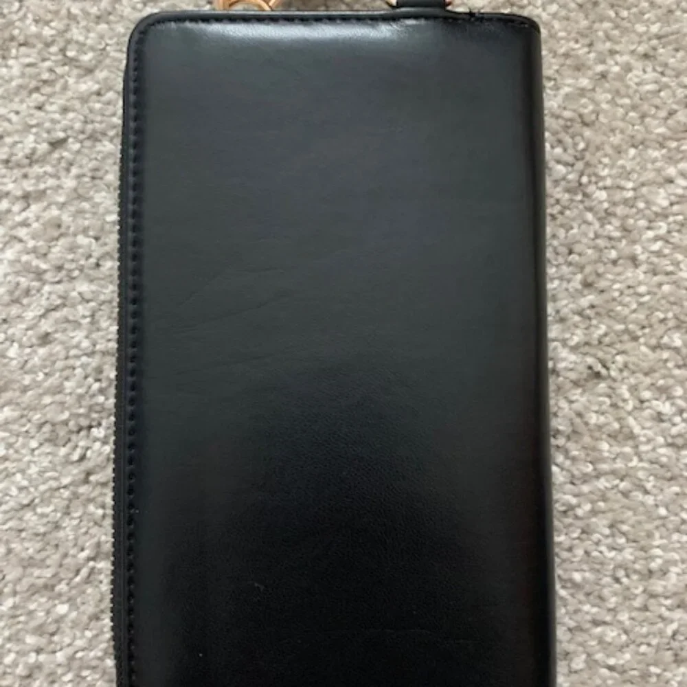 NWOT Montana West Leather Zip Around Phone Wallet